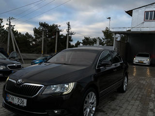 Skoda Superb foto 3