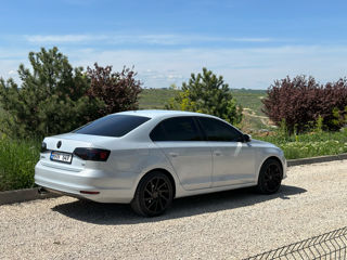 Volkswagen Jetta foto 12