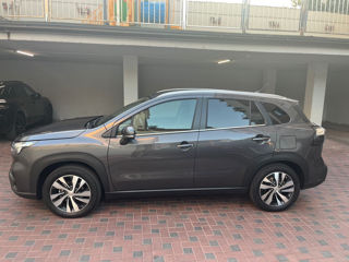 Suzuki S-Cross foto 2