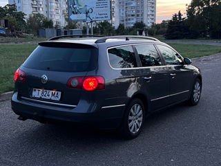 Volkswagen Passat foto 4