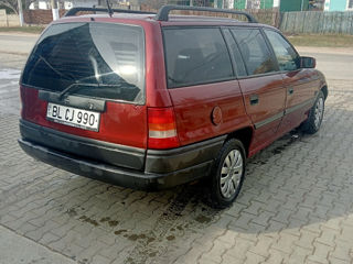 Opel Astra foto 4