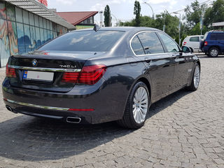 BMW 7 Series foto 4