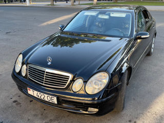 Mercedes E-Class foto 3