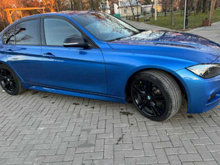 BMW 3 Series foto 3