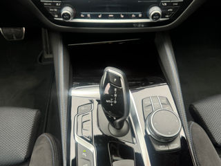 BMW 5 Series foto 17