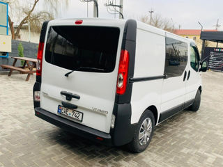 Opel Vivaro foto 6