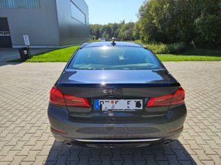 BMW 5 Series foto 2