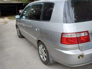 KIA Carens foto 2