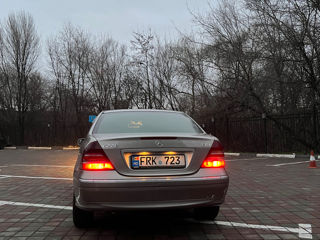 Mercedes C-Class foto 4