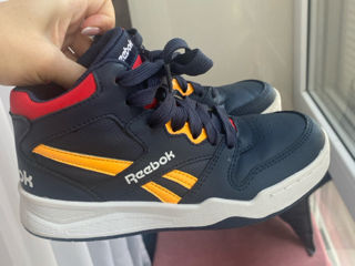 Ghete noi reebok,  m 31