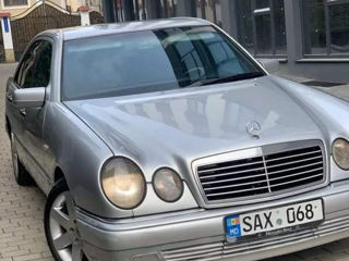 Mercedes E-Class