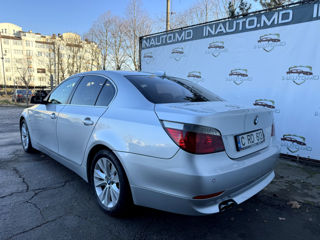 BMW 5 Series foto 3