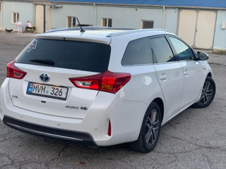 Toyota Auris foto 4