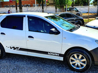 Dacia Logan foto 2