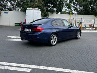 BMW 3 Series foto 4