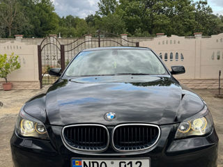 BMW 5 Series foto 1