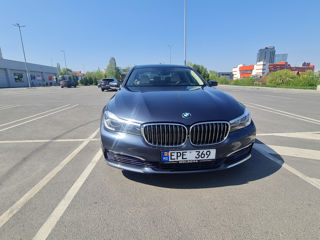 BMW 7 Series foto 3