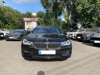 BMW 7 Series foto 1