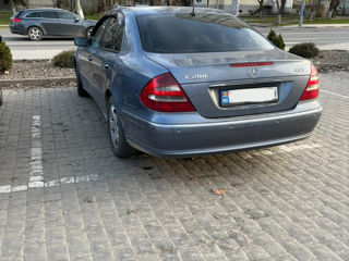 Mercedes E-Class foto 4