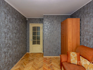 Apartament cu 4 camere, 90 m², Buiucani, Chișinău foto 5