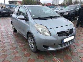 Toyota Yaris foto 7