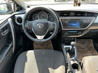 Toyota Auris foto 11