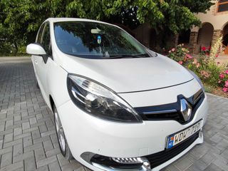 Renault Scenic foto 2