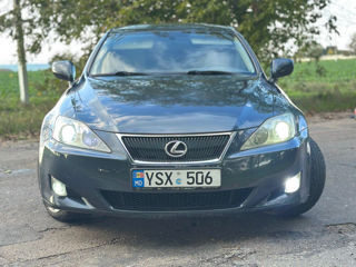 Lexus IS Series