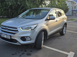 Ford Kuga foto 4