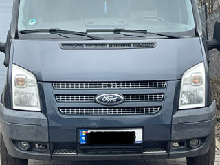 Ford Transit 9 locuri foto 6