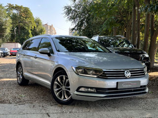 Volkswagen Passat foto 2