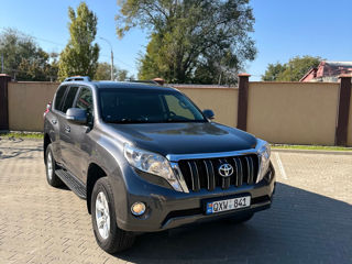 Toyota Land Cruiser Prado foto 2