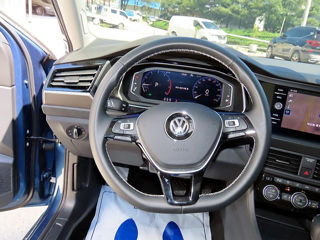 Volkswagen Jetta foto 8