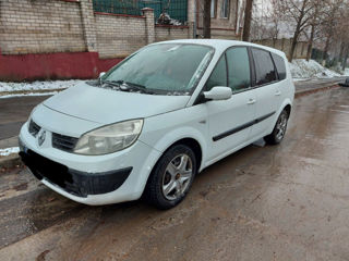 Renault Grand Scenic foto 1