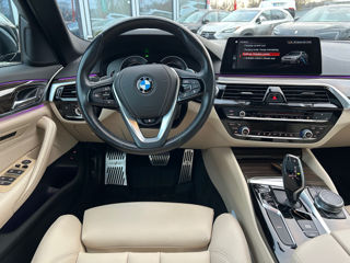 BMW 5 Series foto 8