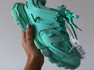 Balenciaga Track Tiffany Women's foto 1