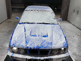 BMW 5 Series foto 4