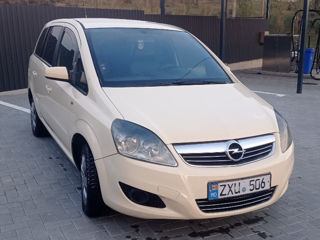 Opel Zafira foto 4