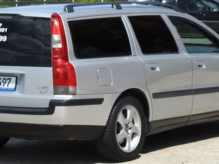 Volvo V70 foto 2