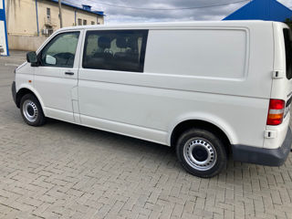 Volkswagen Caravelle foto 8