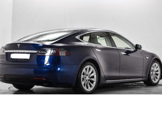 Tesla Model S foto 2