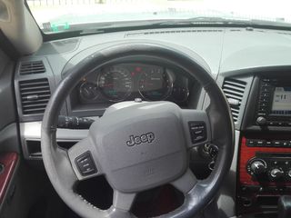 Jeep Grand Cherokee foto 7