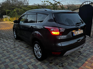 Ford Kuga foto 6