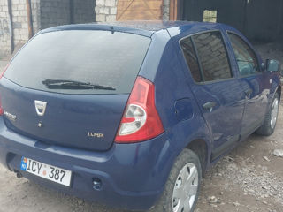 Dacia Sandero foto 3