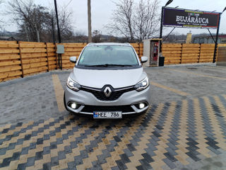 Renault Grand Scenic foto 2