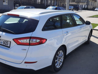 Ford Mondeo foto 3