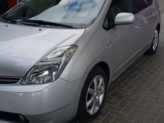 Toyota Prius foto 1