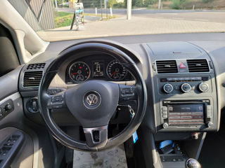 Volkswagen Touran foto 7