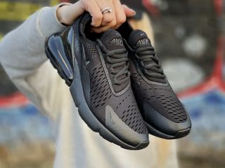 air 270 full black