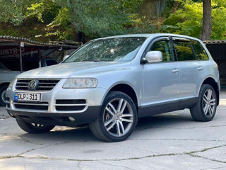 Volkswagen Touareg foto 3